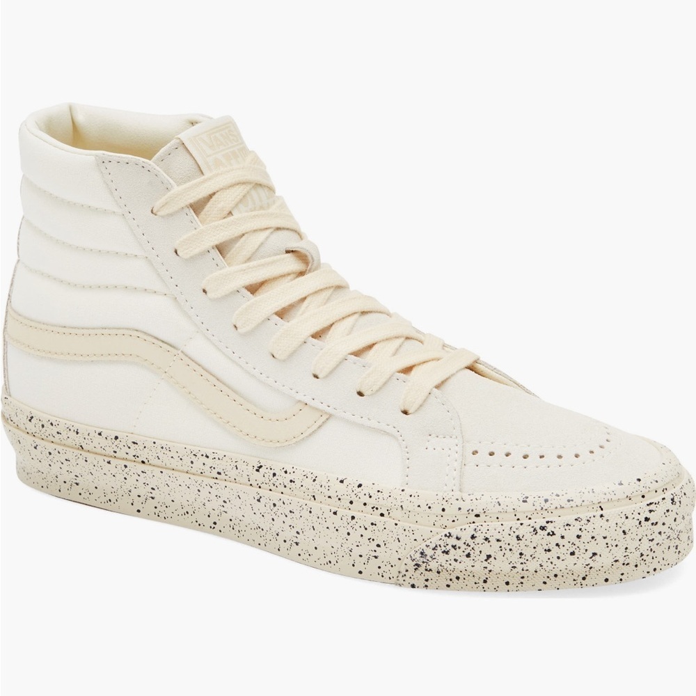 Vans
Sk8 hi
Spotted
Brand new - Picture 9 of 12